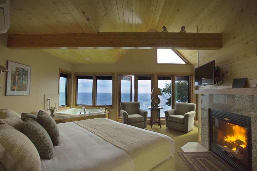 Bluefin Bay On Lake Superior Tofte Eksteriør billede